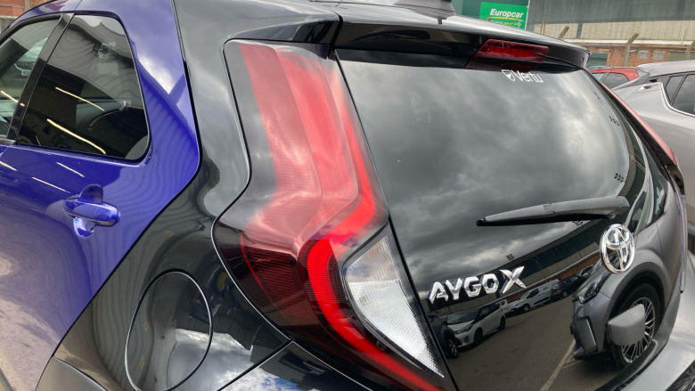 Toyota Aygo X 1.0 VVT-i Edge 5dr Petrol Hatchback